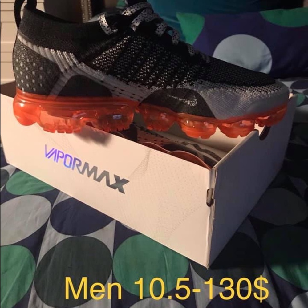 Nike vapormax size 10.5 unisex shoe